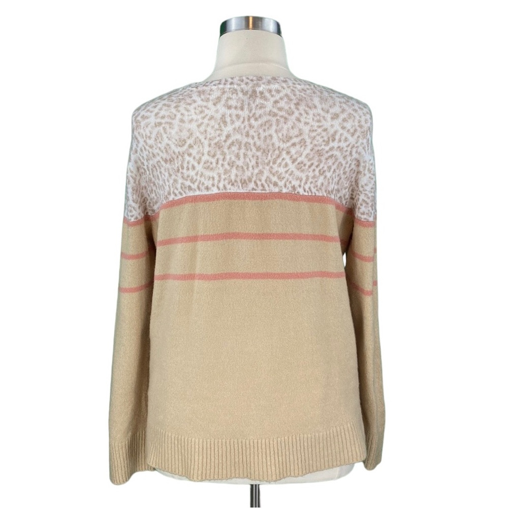 BeachLunchLounge Cozy Beige and White Animal Print Knit Sweater - Picture 7 of 14